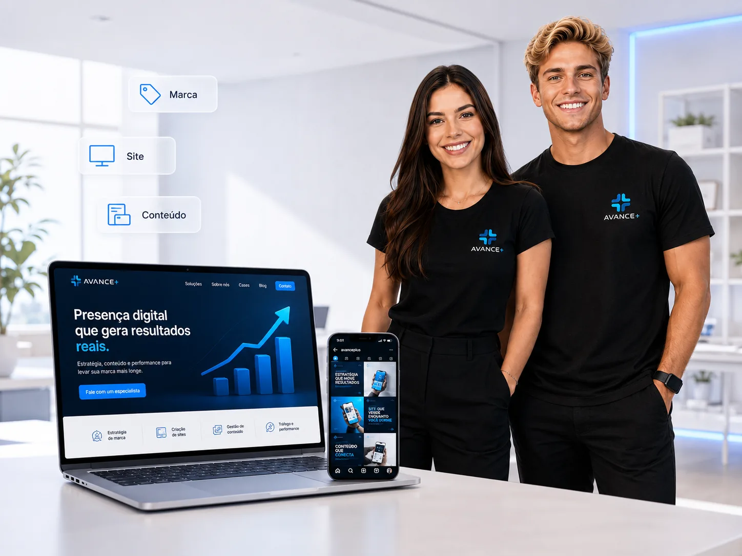 Equipe da Avance+ apresentando soluções de marca, site e conteúdo digital